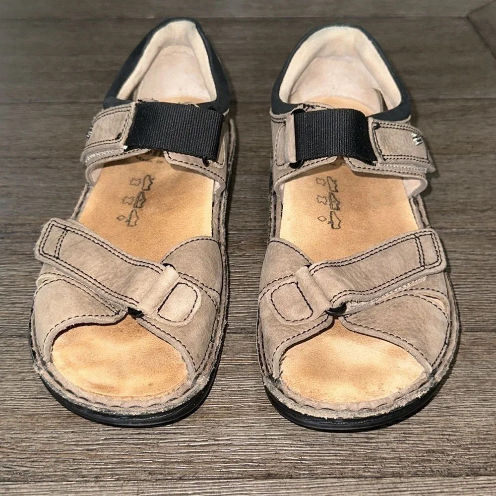 Finn Comfort Samara Sandal